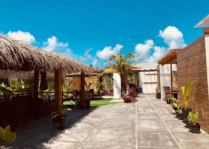Himeyn Beach Inn - Ocho Homes by Eight Continents